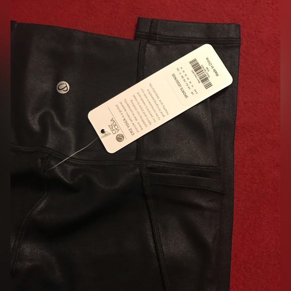 NWT CRZ YOGA Butterluxe Matte Faux Leather Leggings - Picture 5 of 16